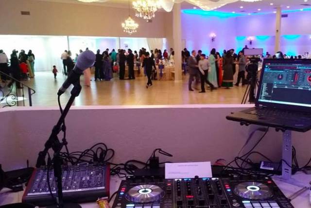 DJ station