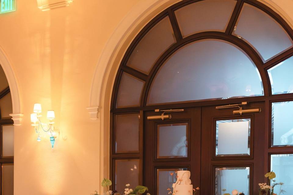 Salon Dorado