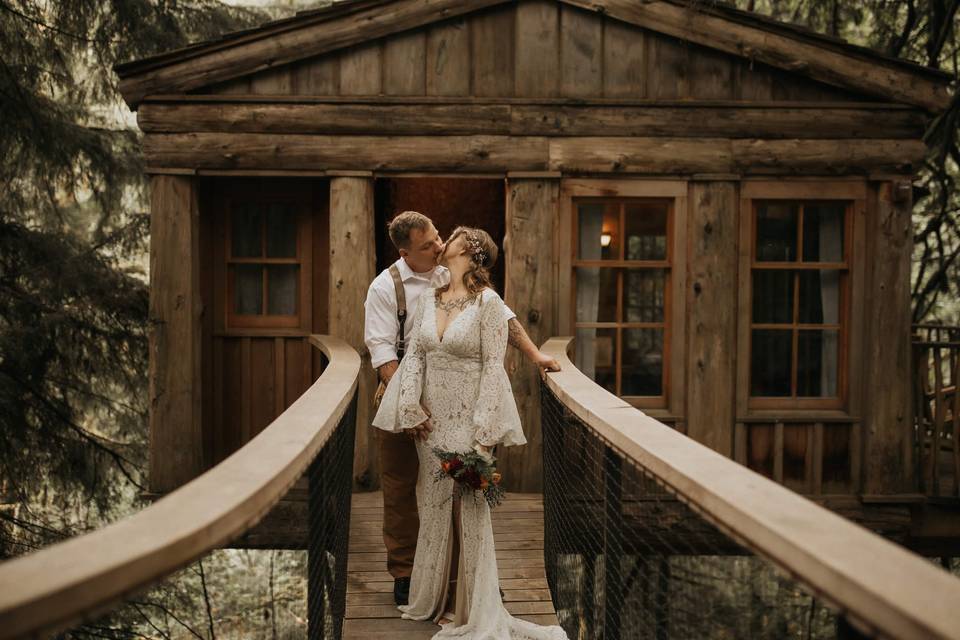 Treehouse Point