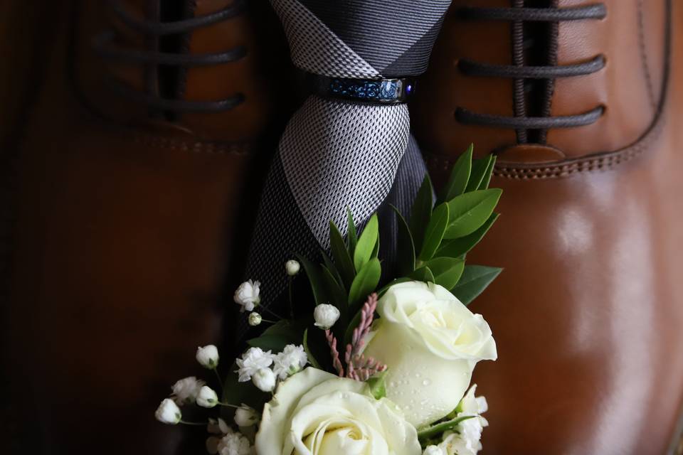 Men's details