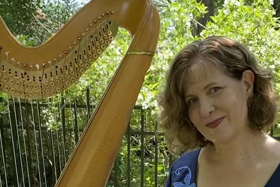 Harpist Renee Wilson