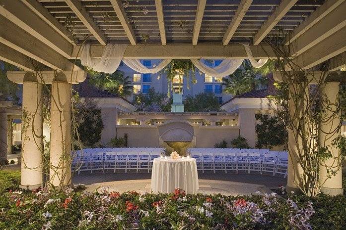 Garden court ceremony location