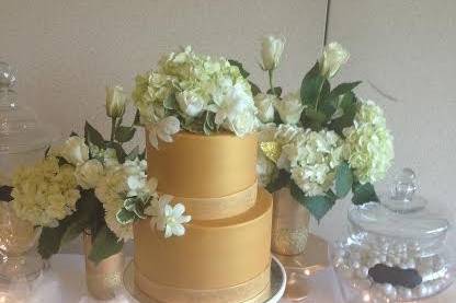 Gold wedding cake