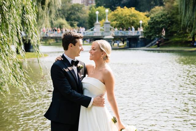 Pre Ceremony | Public Garden