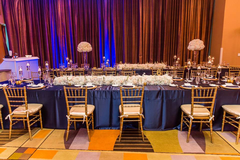 Ballroom Royal Table Setup4