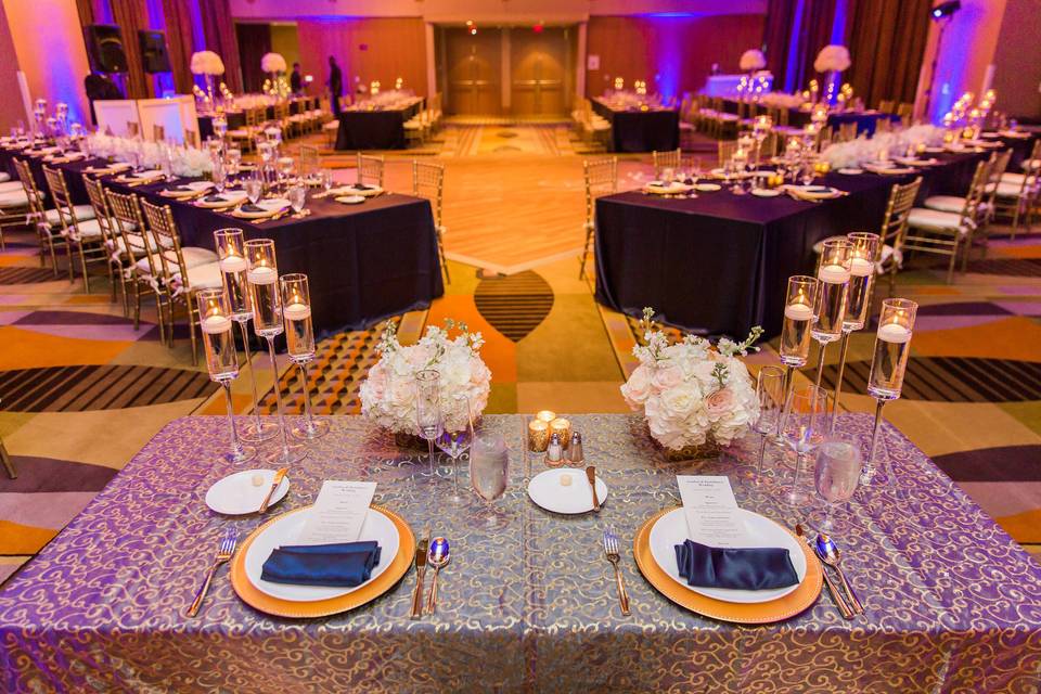 Ballroom Bride & Groom Table