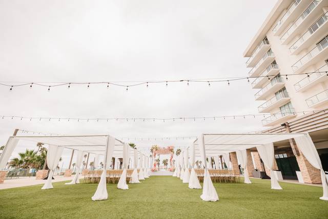 Outdoor Ocean Lawn