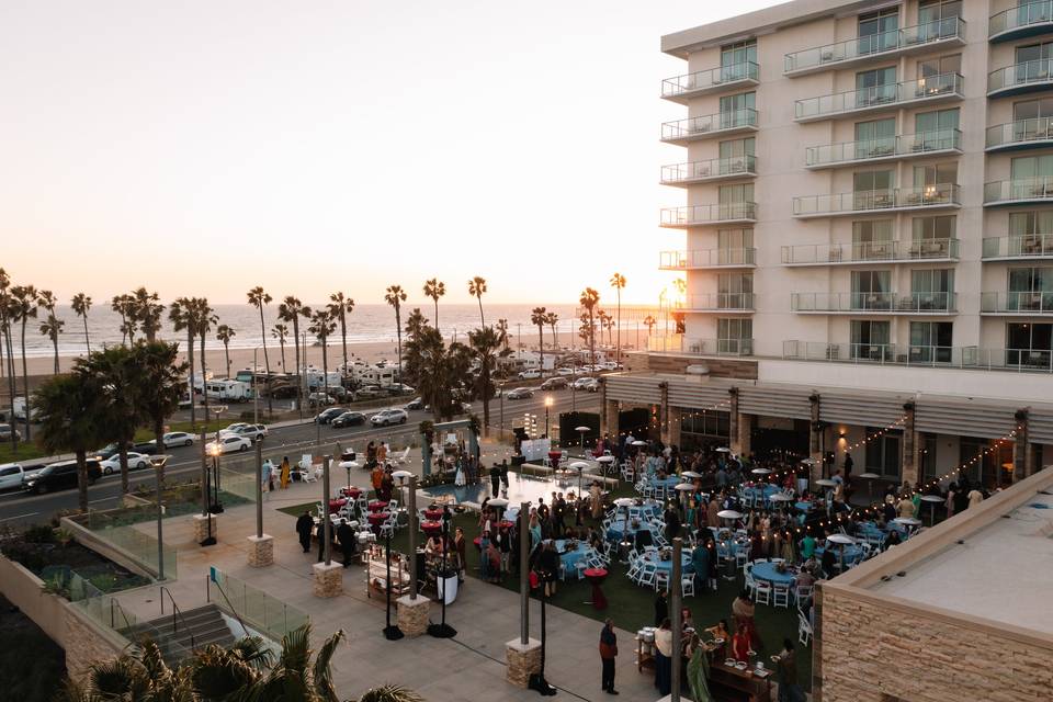 Outdoor Ocean Lawn