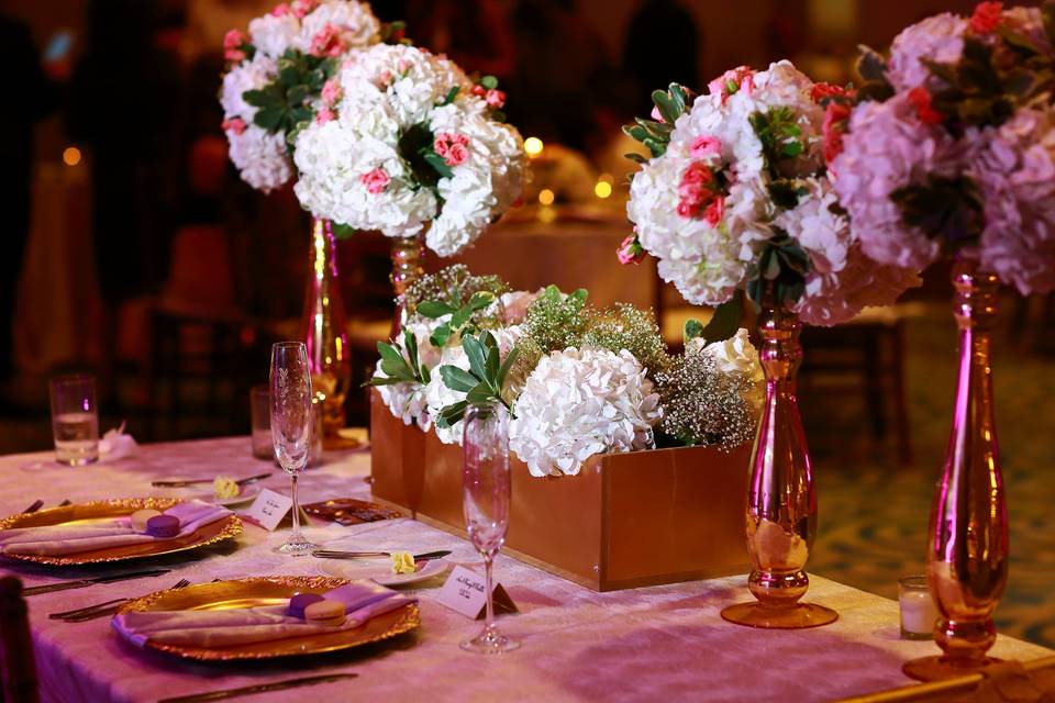 Decor by: Lorraine's Flower
Photo by: Yaah Productions