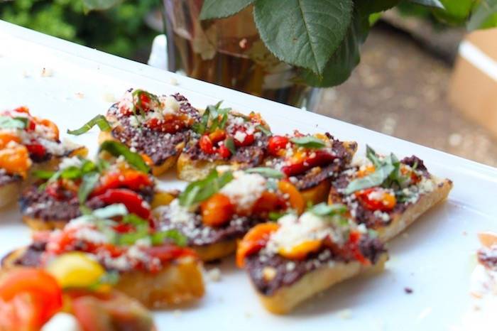 Olive Tapenade w/ Red Pepper