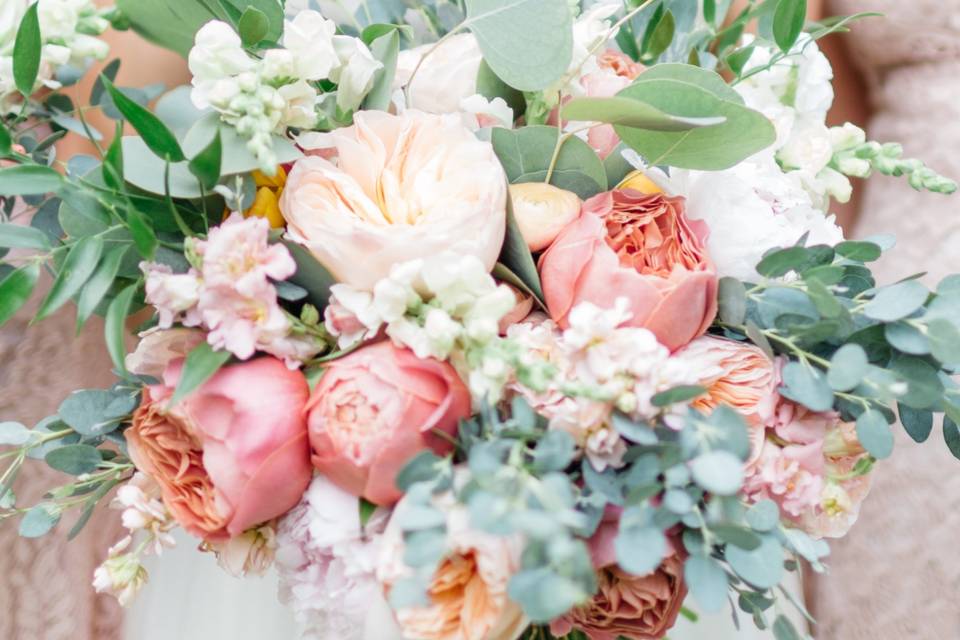 Bright Spring Bouquets