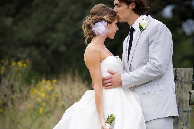 Forehead kiss