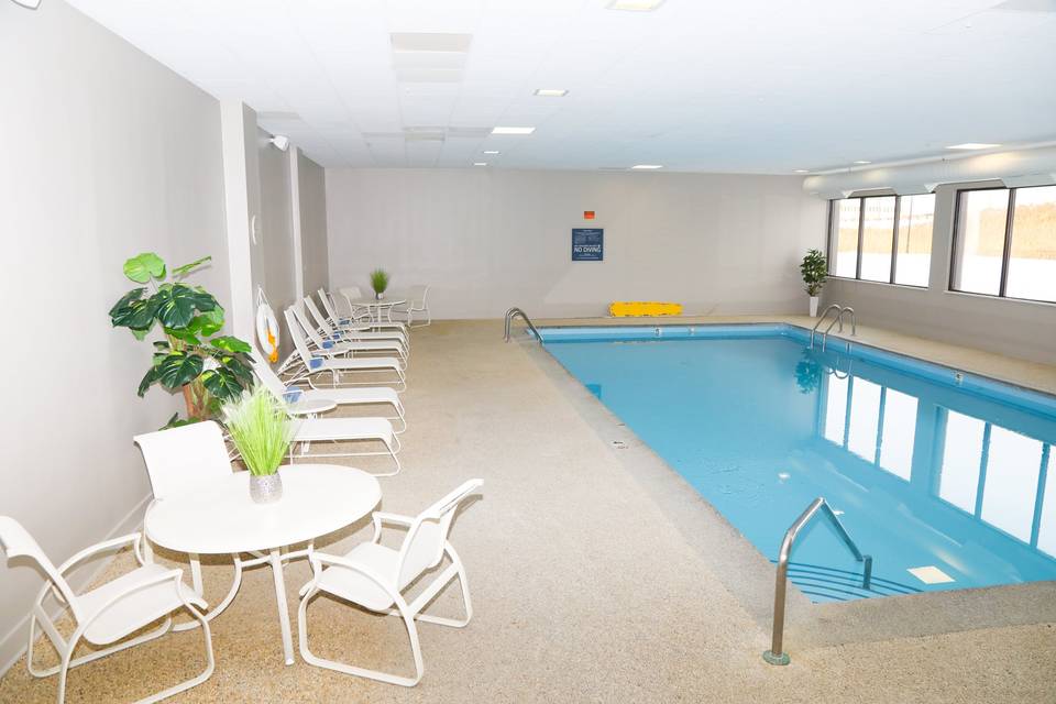 Pool: indoor & heated