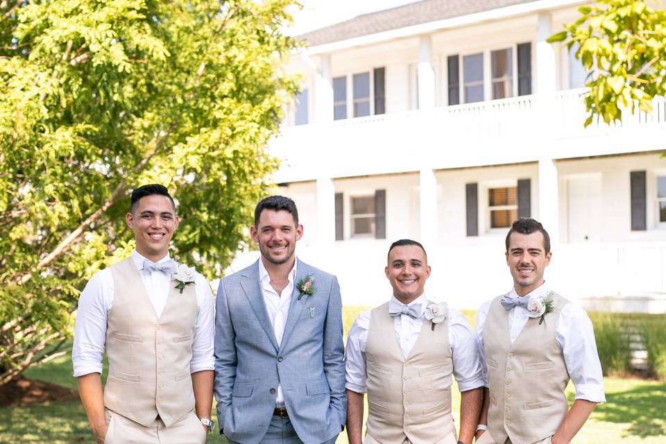 Groomsmen