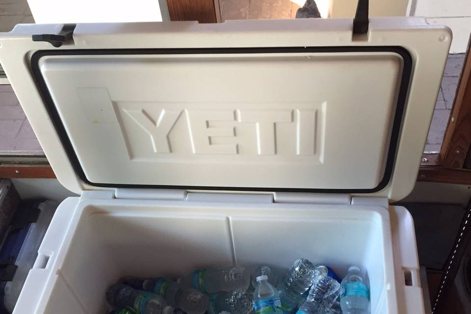 Fully stocked cooler for each trip with Ice and Water for your guests!  You can supply additional beverages or we can make arrangements for you!