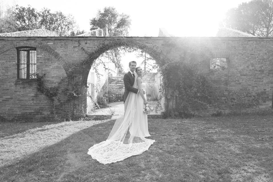 Lovely couple in Tuscany