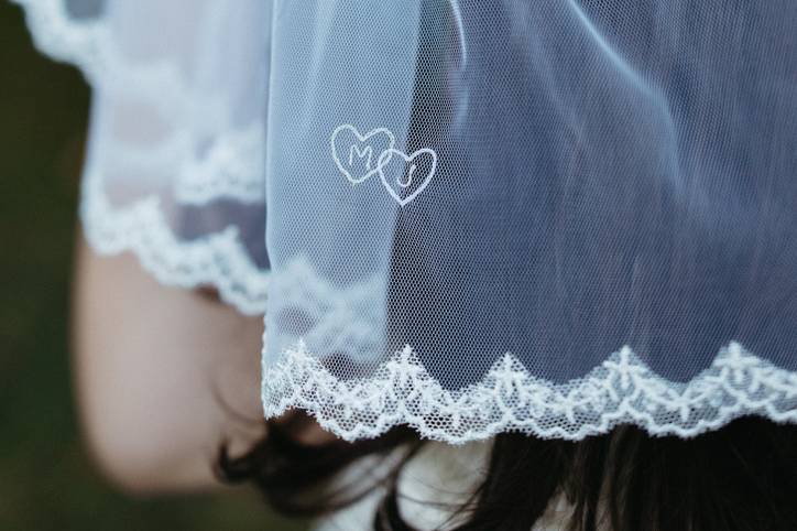 Custom veil