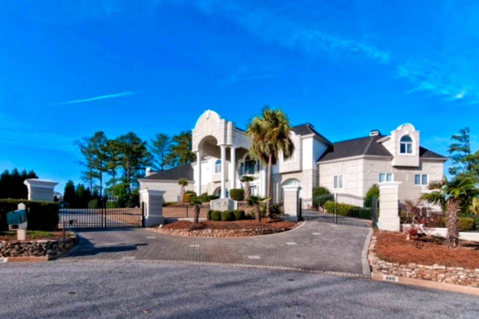 Royal Mansion
