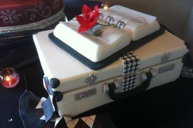 Luggage groom's cake