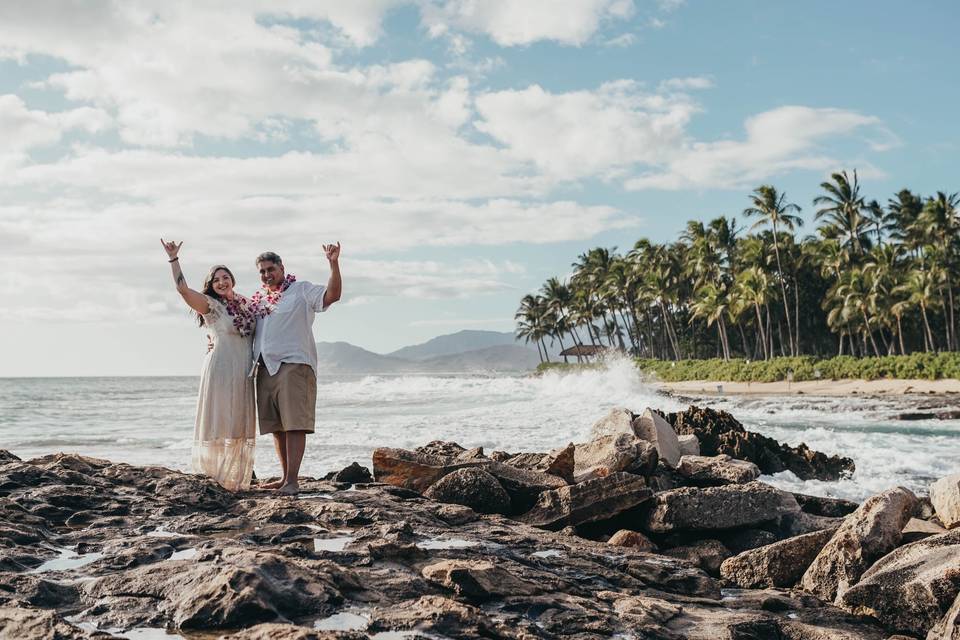 Knots & Shots Hawaii Wedding