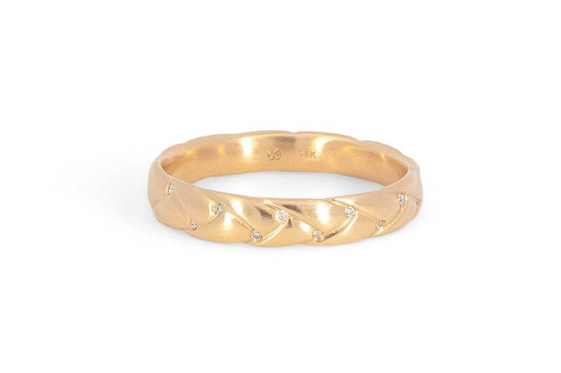 Traveler's Palm Wedding Band
