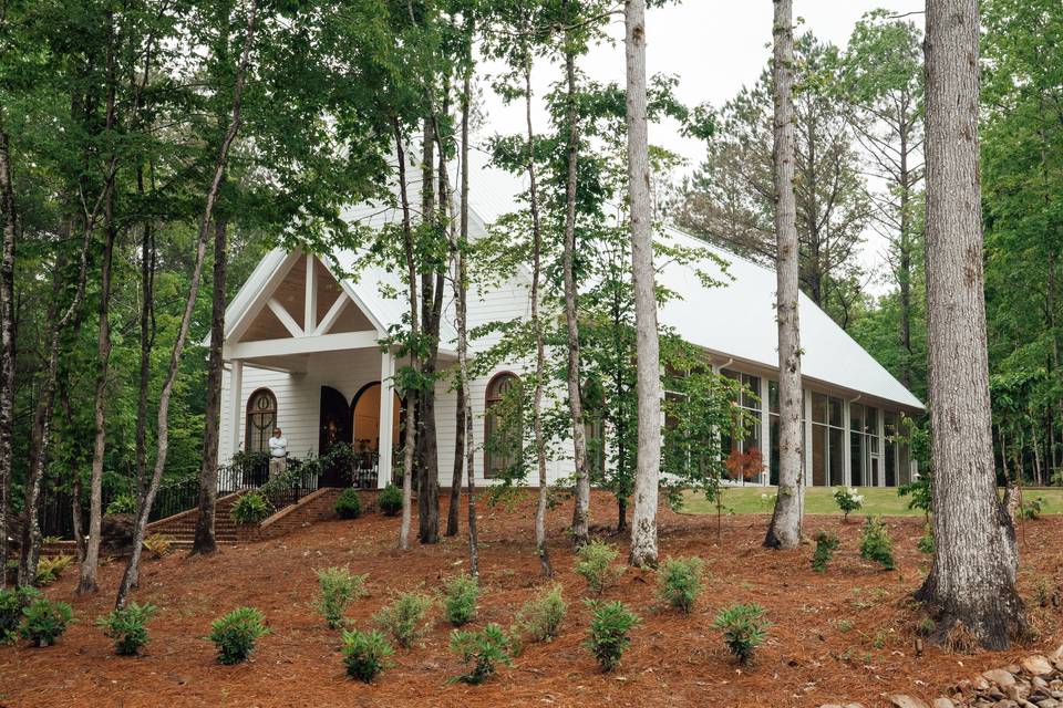 The Lodge at Live Strive Farms