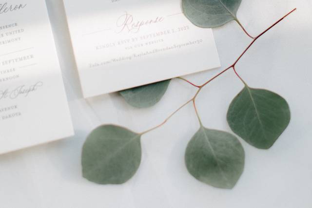 Intimate wedding details