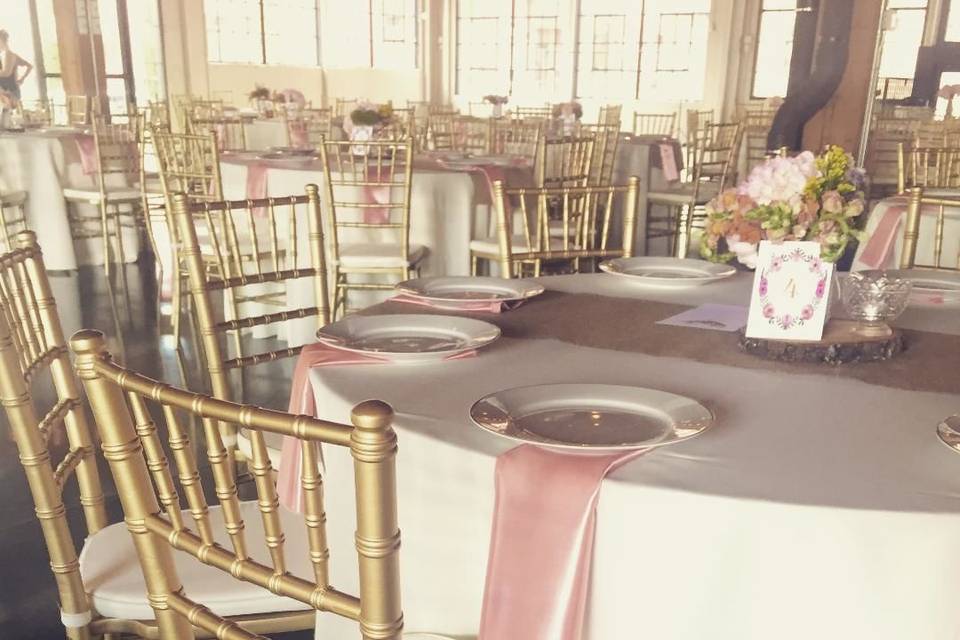 Gold chiavari chair