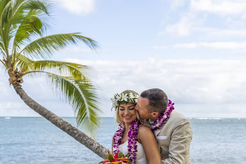 Oahu wedding drone