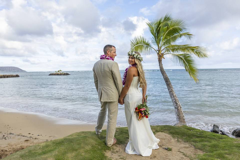 Oahu wedding drone