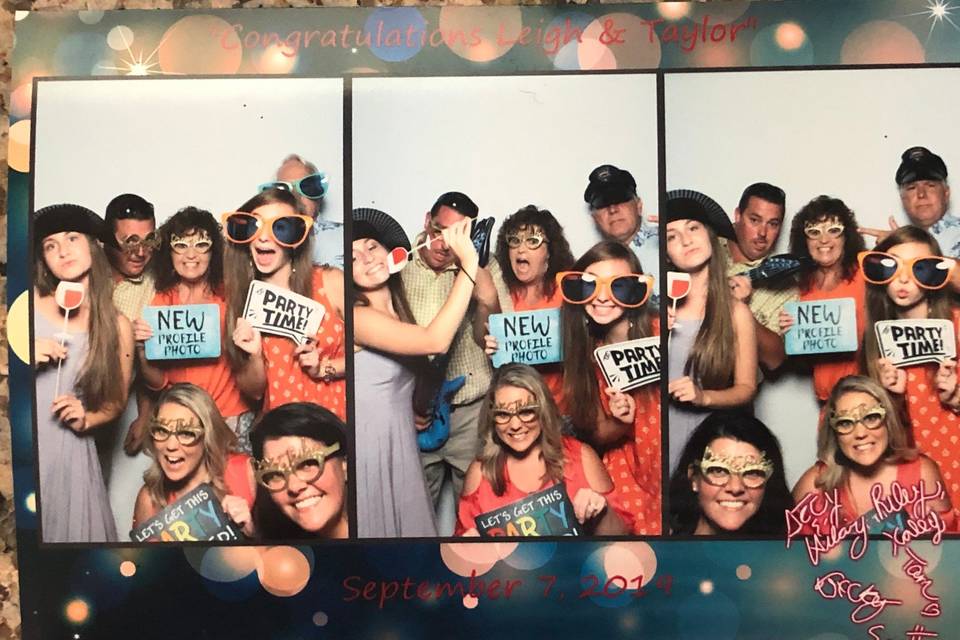 Photo Booth wedding pictures