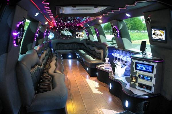 Royalty Limousines Inc.