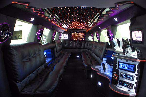 Royalty Limousines Inc.