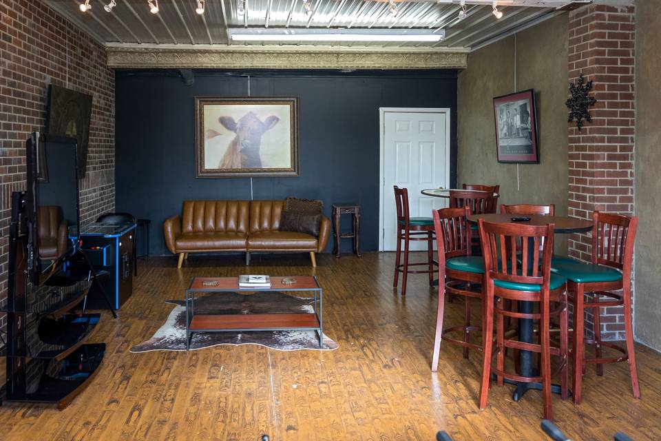 Groomsmen Room