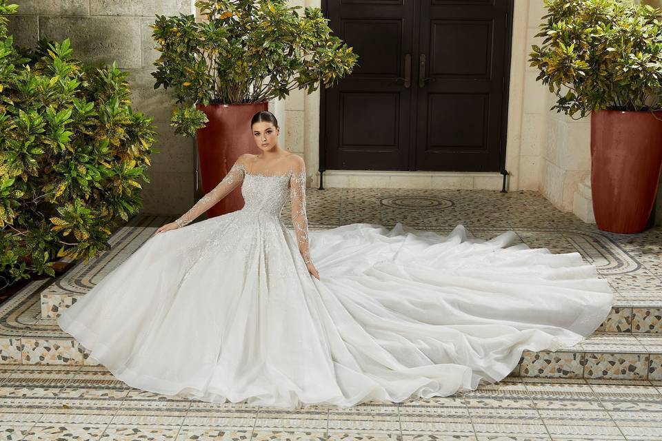 The 10 Best Wedding Dresses in Dallas - WeddingWire