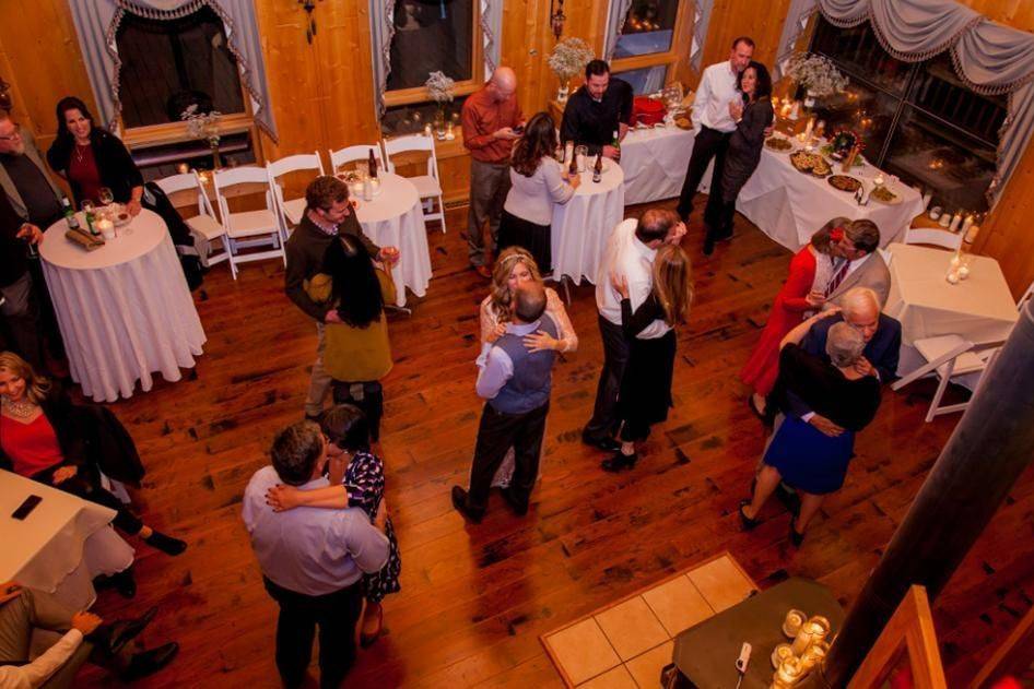 Indoor wedding first dance