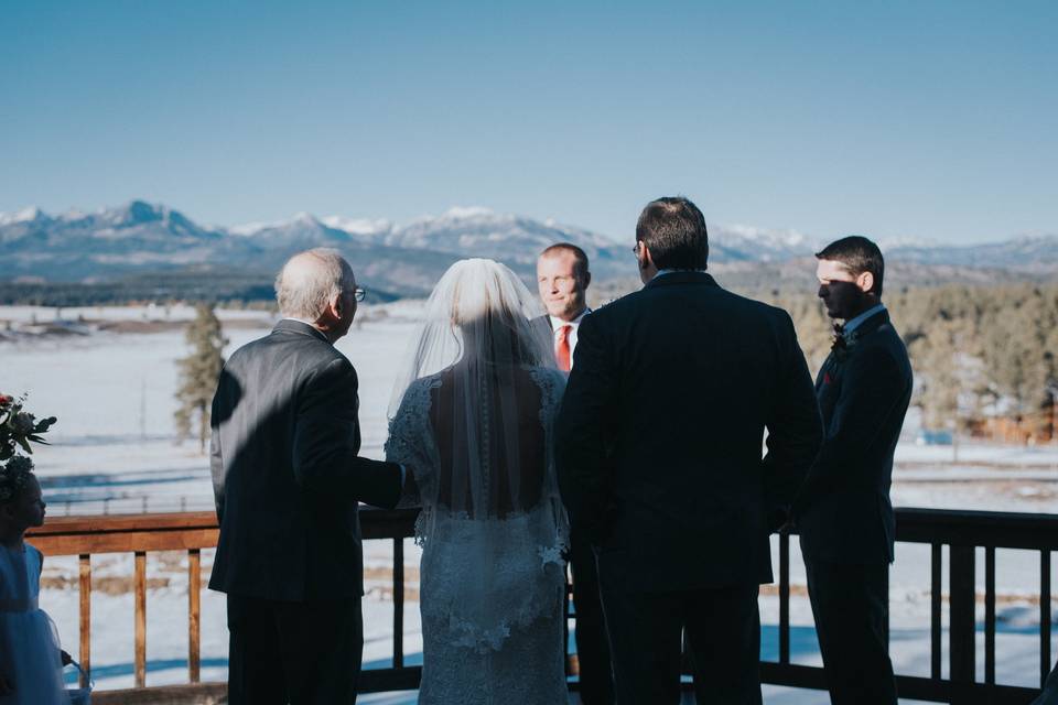 Winter wedding ceremony