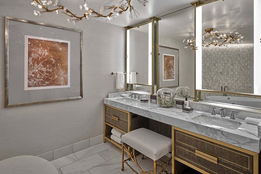 Suite Bathroom
