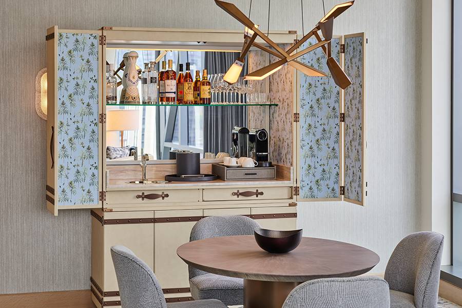 Suite Dining Area