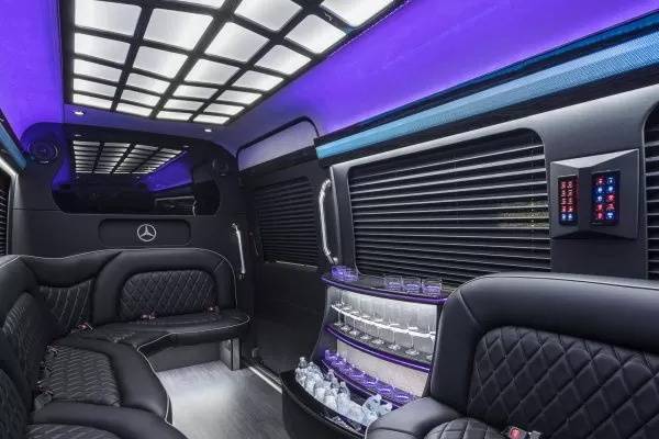 Triangle Limo