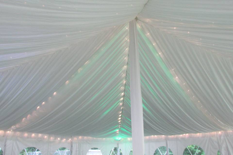 Tent liner with lighting