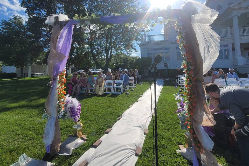 Officiant