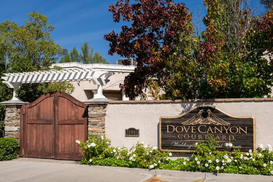 Dove Canyon Courtyard