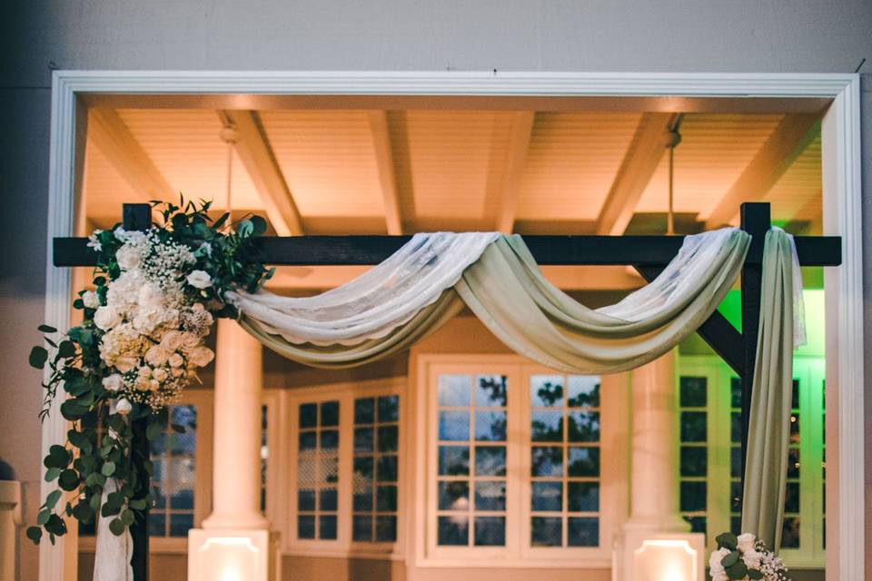 Dove Canyon Courtyard