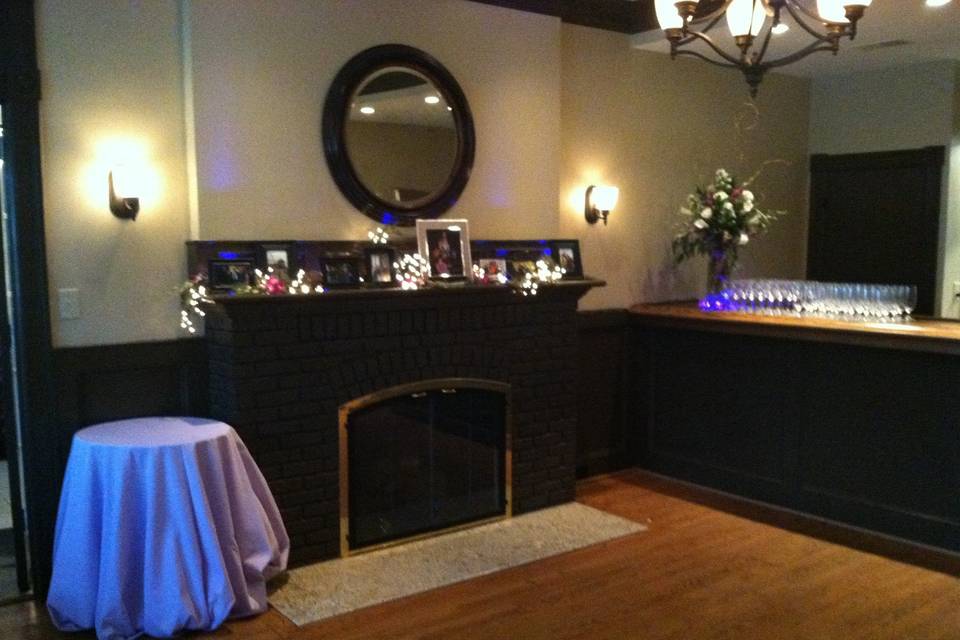 Head table lights and decor