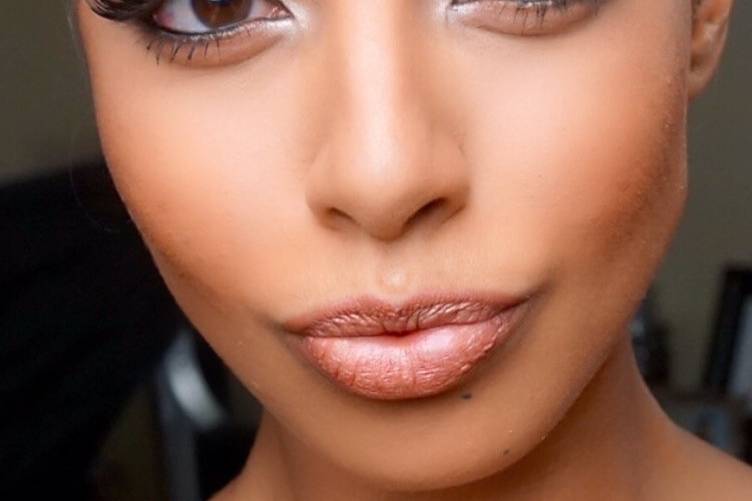 Make Me Up Maria