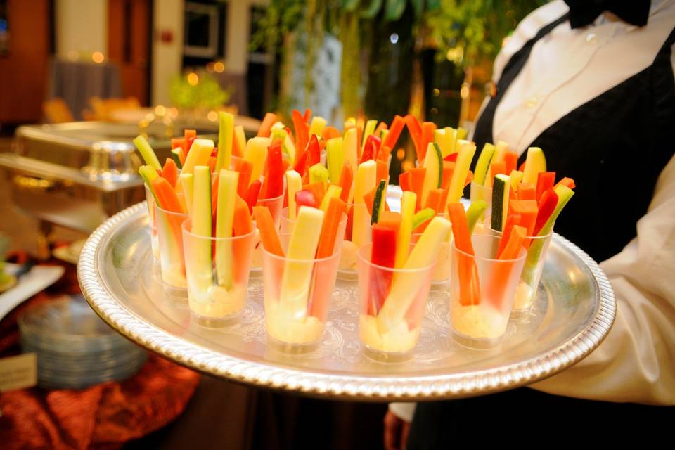 Vegetable crudites cups