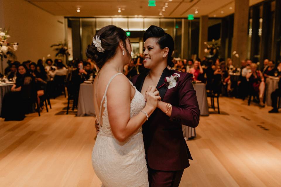 Newlyweds first dance