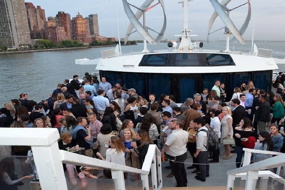 The top deck of the Infinity will give your guests a 360 degree view of NYC and NJ.