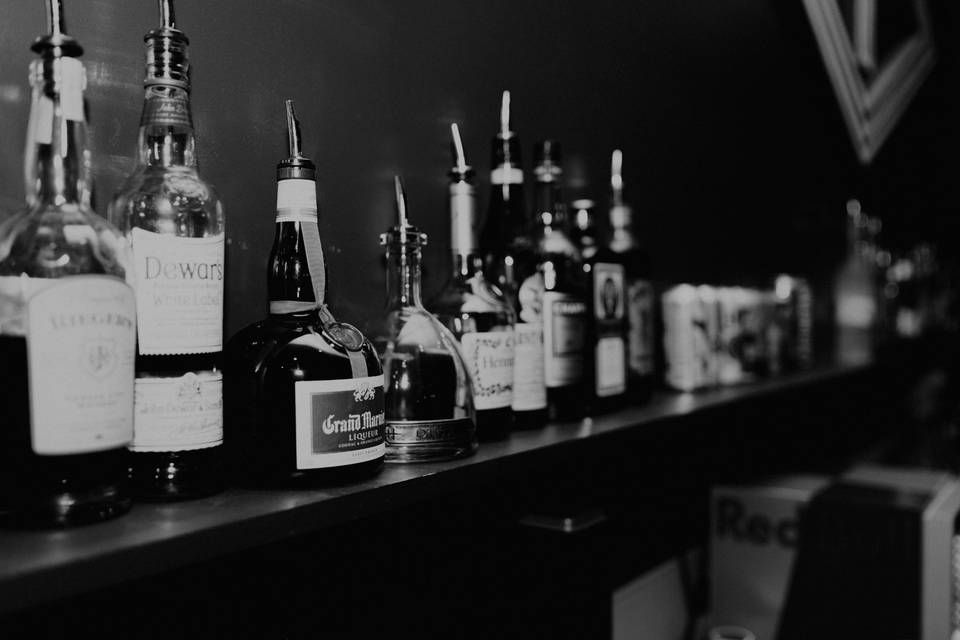 Liquor Bar